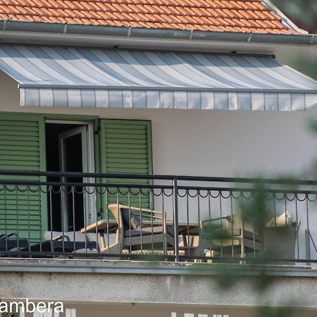 Villa Gambera Pirovac Exterior photo