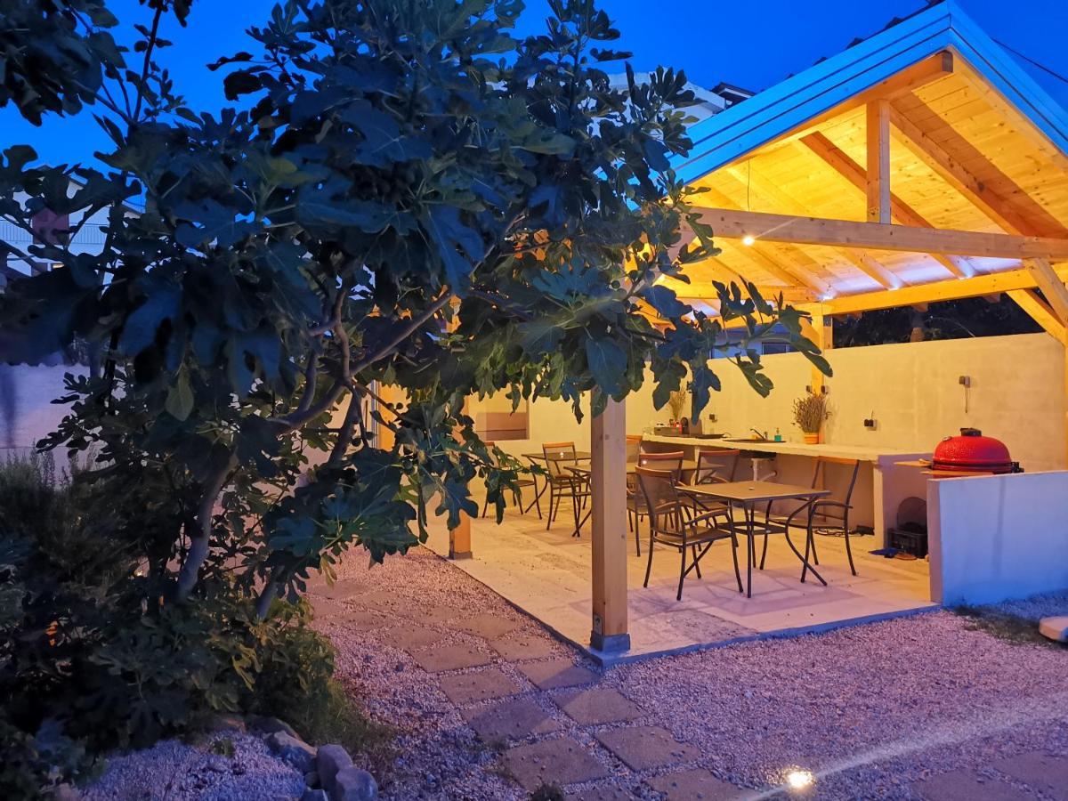 Villa Gambera Pirovac Exterior photo