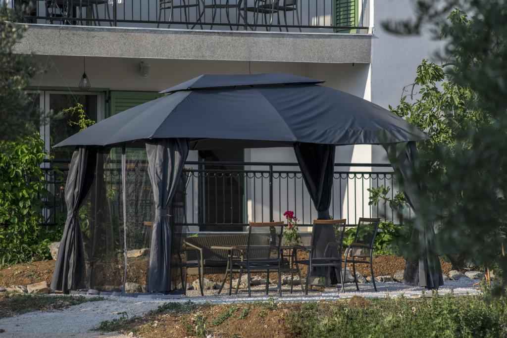 Villa Gambera Pirovac Exterior photo